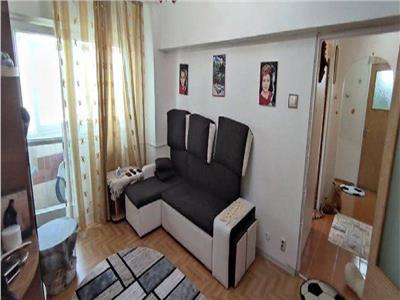 Apartament 3 camere Titan, Piata Minis, 1 Decembrie 1918