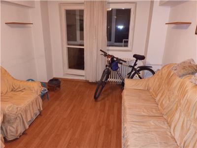 Apartament 3 camere Titan, 1 Decembrie 1918