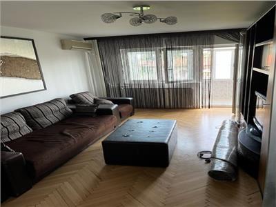 Apartament 3 camere Unirii, Biblioteca Nationala