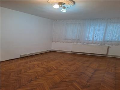 Apartament 2 camere, centrala proprie, Titan, Piata Minis