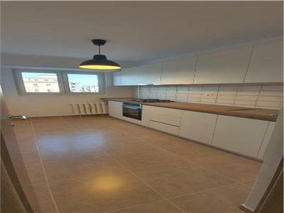 Apartament 3 camere Stefan cel Mare