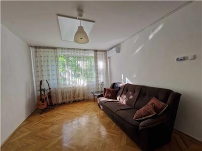 Apartament 4 camere Auchan Titan