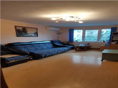 Apartament 4 camere Pantelimon