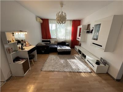 Apartament 3 camere Titan, 1 Decembrie 1918
