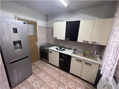 Apartament 4 camere Metrou Titan
