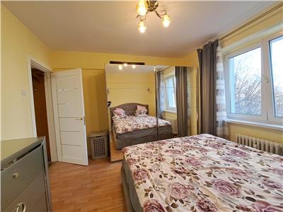 Vanzare apartament 2 camere, bloc rusesc, Basarabia, Stadionul National