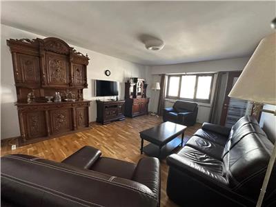 Apartament 3 camere Unirii, Camera de Comert