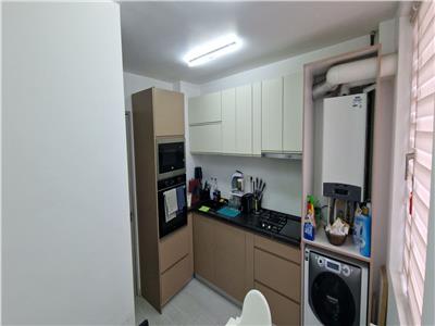 Apartament 3 camere cu centrala proprie Titan Auchan