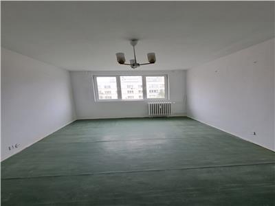 Vanzare apartament 3 camere metrou 1 Decembrie 1918